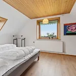 בית נופש Spacious Near The
