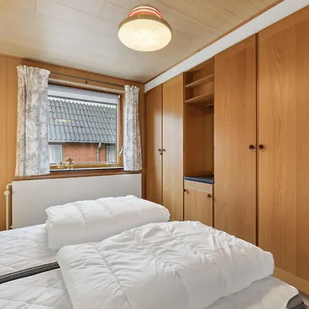 Ferienhaus Spacious Near The Bagenkop